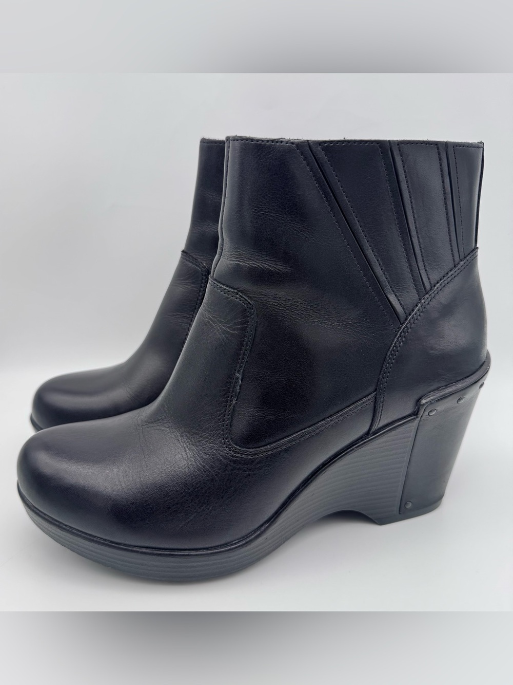 Dansko Faith Wedge Ankle Boots Black Leather Studded Women EU 38 / US 7.5 - 8